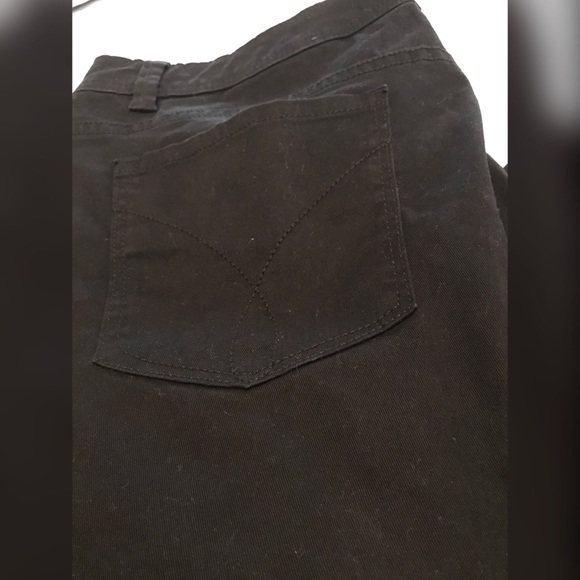 Calvin Klein Pants - Calvin Klein black skinny crop pants